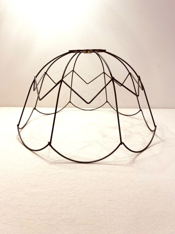 Wire Frame for Floor Lampshade – Scallop Tiffany