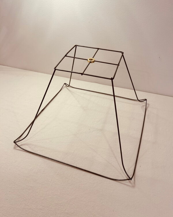 Wireframe Oriental Large