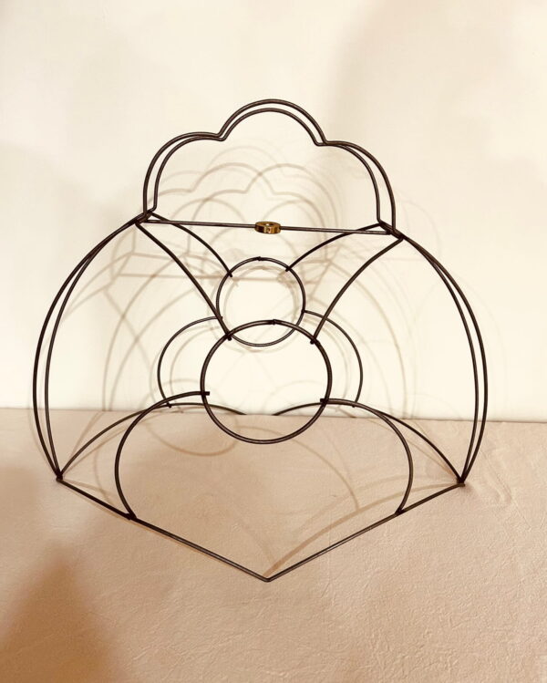 Wireframe Leghorn Large